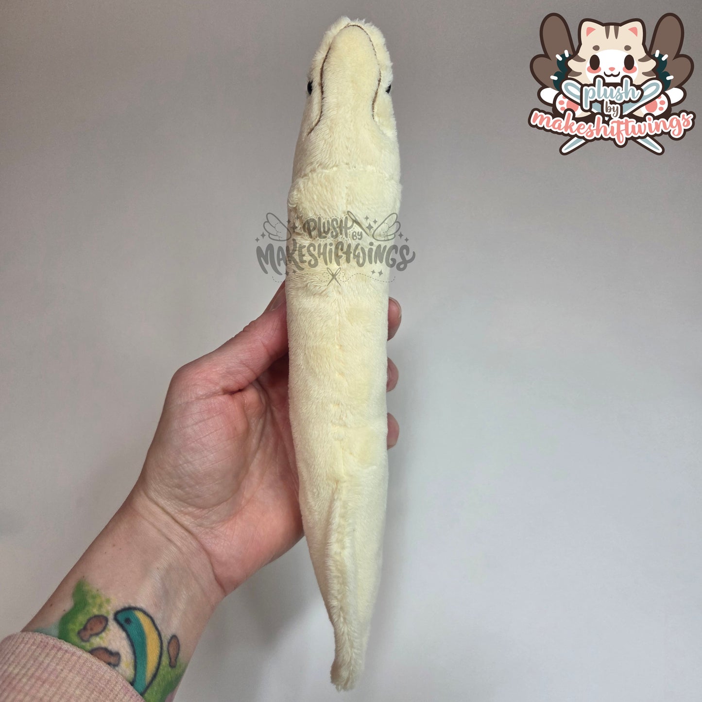 Banana p-eel plush (minky & mochi)