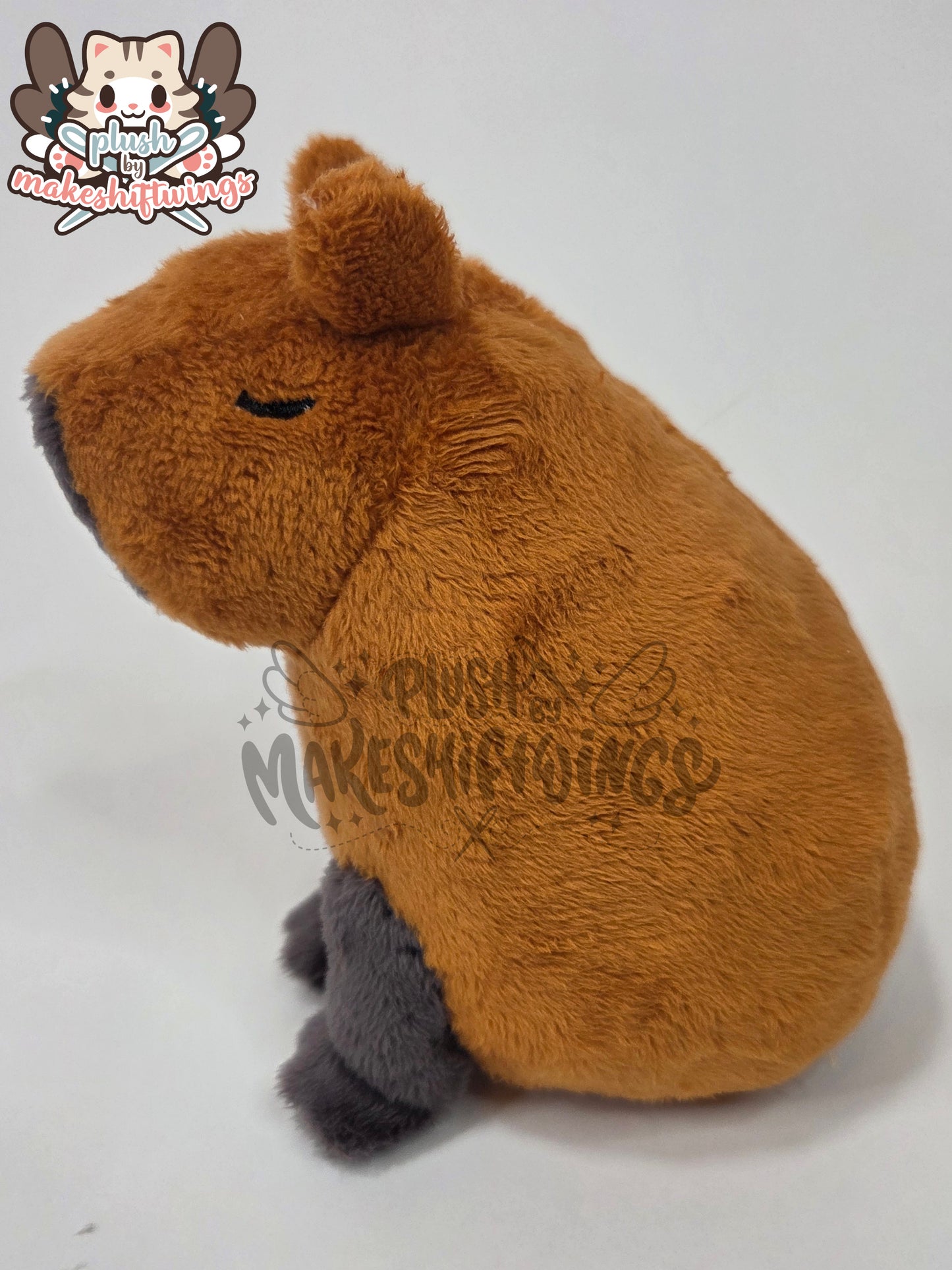 Capybara ramen bowl (minky, closed eyes)
