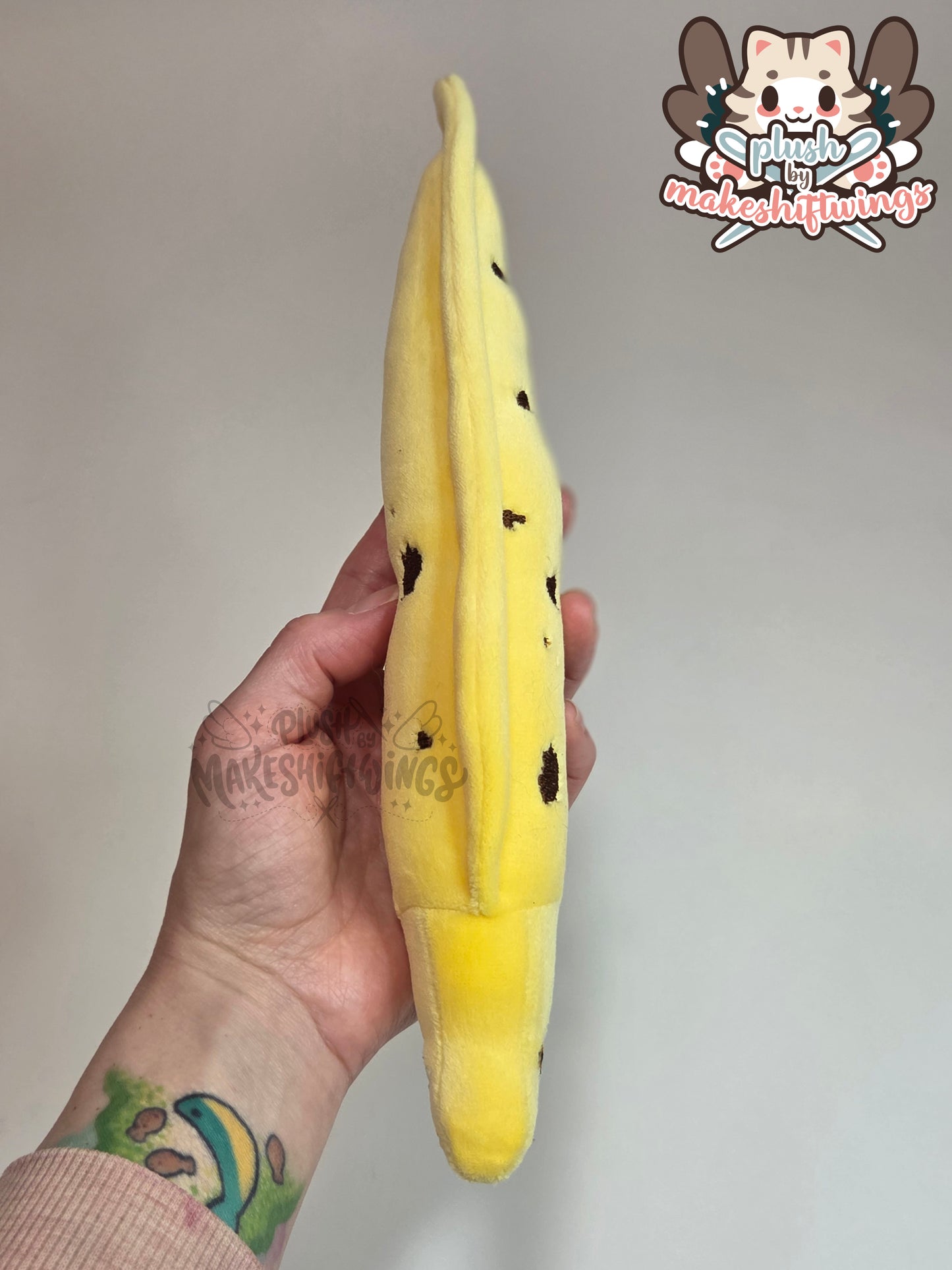 Banana eel plush (mochi, embroidered eyes)
